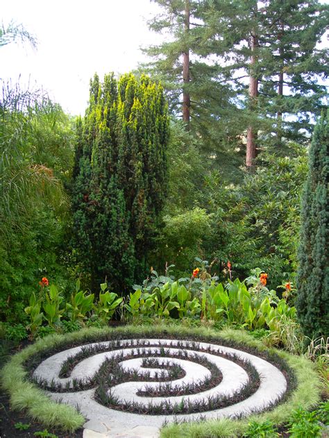 Labyrinth In Garden Landscape Architecture Landscape Design Garden