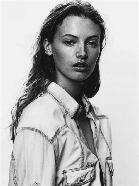 Next London Mona Johannesson