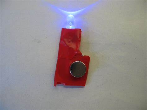 Throwduino Basic Light Sensing Flashing Throwie With 1 Added Part