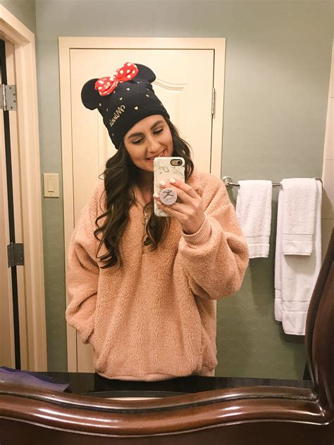 what to wear to disneyland in january disney world outfits disneyland outfits what to