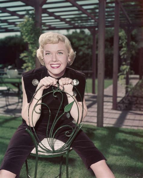 Legendary Actress And Singer Doris Day Dead At 97 Good Morning America
