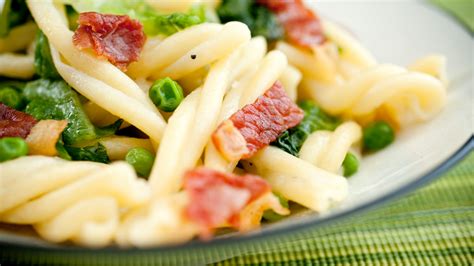 5+ vectors, stock photos & psd files. Pasta With Peas, Prosciutto and Lettuce Recipe - NYT Cooking