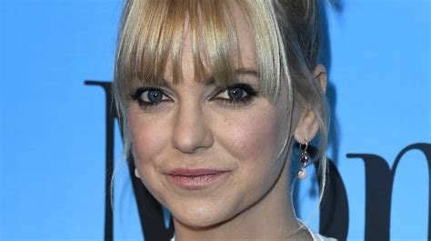 Actress Anna Faris Deletes Instagram Photo After Being Body Shamed