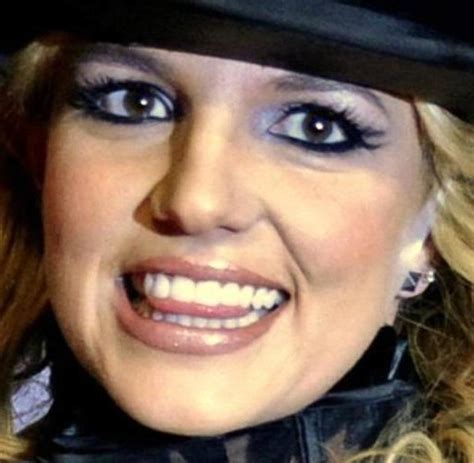 Britney Spears Mit 13 Ein Alkoholproblem Mit 14 Den Ersten Sex Welt