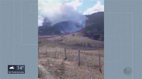 Incêndio atinge fazenda em Campanha e proprietário diz que chamas