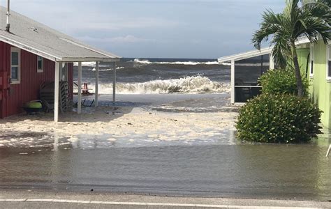 Winds From Hurricane Michael Causing Flooding Along Swfl Coast