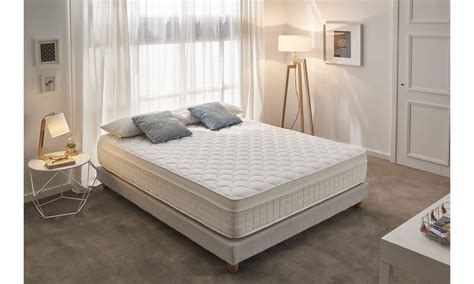 Traditional box springs are a type of bed base that use steel coils encased in a wooden frame to support your mattress. MATTRESS BOX SPRING PREMIER - Mobelium