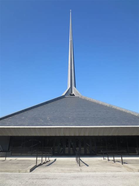 North Christian Church Columbus Ind Eero Saarinen Architect