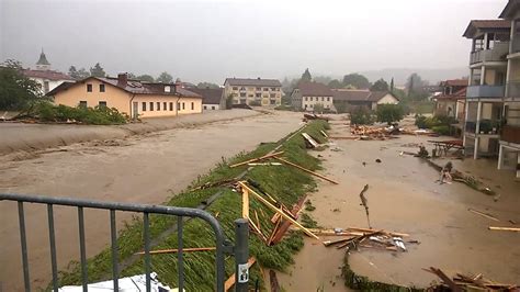 Orte in der nähe sind julbach, simbach am inn, haiming, stammham und reut. Hochwasser: Die Flut in Simbach am Inn (Rottal-Inn) HD - 1 ...
