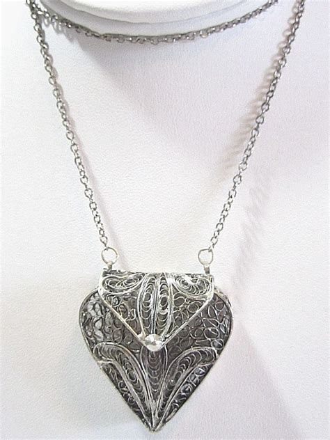 Heart Shape Filigree Cannetille Pendant Necklace Purse Bag Box Htf Nos Jewelry And Watches