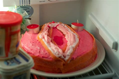 Vagina Cake Bake According To Evie