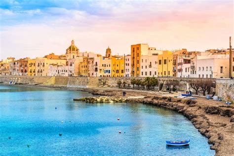 Carnets de voyages et photos du monde. Trapani - město, kde je sůl nad zlato | Blog Invia.cz