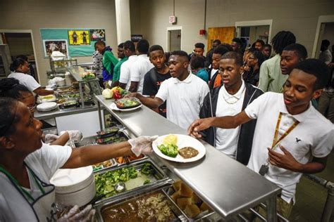 School Lunches More Popular In Memphis Now That They Are Free