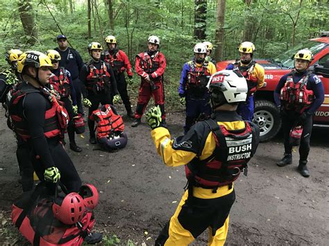 loudoun county swift water rescue team preps for action in potomac river wtop news