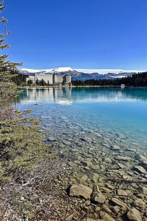 Hd Wallpaper Lake Louise Canada Mountains Glacier Reflection