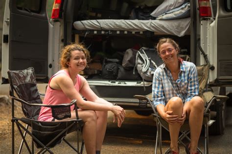 20 Golden Rules Of Rv Etiquette Making Friends At The Campsite