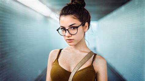 X Delaia Gonzalez In Glasses Subway K HD K Wallpapers Images Backgrounds Photos And