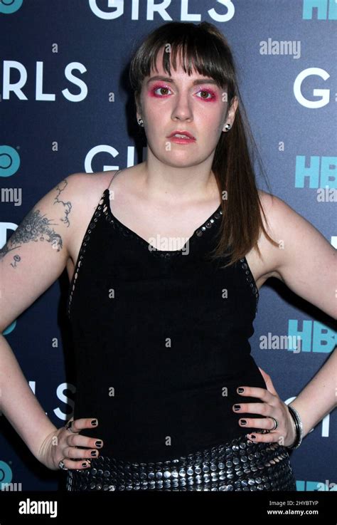Lena Dunham Arriving For The Girls Sixth And Final Season Premiere Held At Alice Tully Hall In