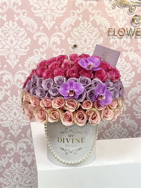 Adela Ombre Hatbox My Divine Decors Flower Boutique Flower Arrangements