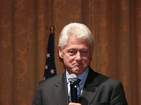 New Photos Show Bill Clinton Getting Massage From Epstein Accuser Clinton S Dnc Appearance