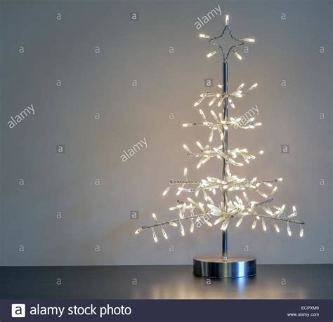 Minimal Christmas Tree Decorations Canopy Bed