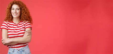 Premium Photo Confident Tender Silly Redhead Beautiful Curlyhaired Girl Cross Arms Body