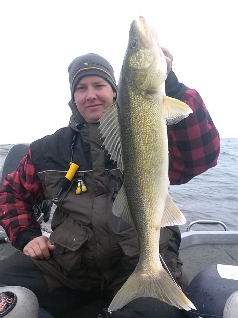 Green Bay Walleye Fishing April 6th Late Eyes Sport Fishing And Guide