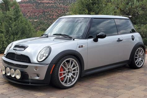 No Reserve Modified 2004 Mini Cooper S Jcw 6 Speed For Sale On Bat