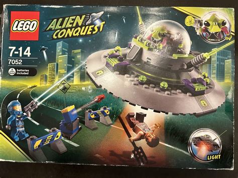 ヤフオク Lego Alien Conquest 7 14 7052