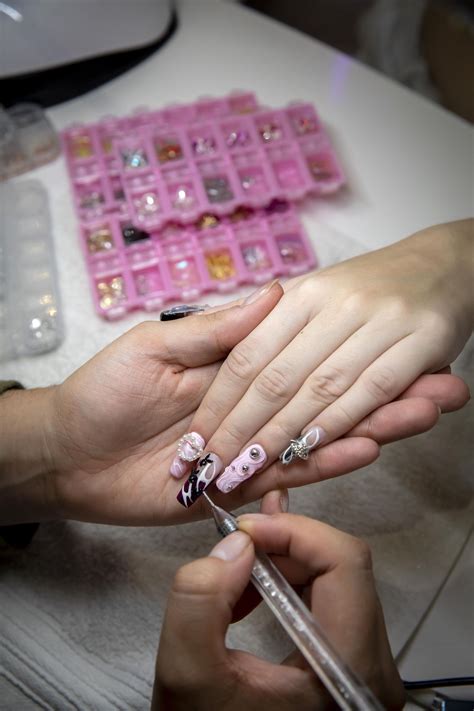 Pop culture: Le «nail art», du soin à l’œuvre d’art | 24 heures