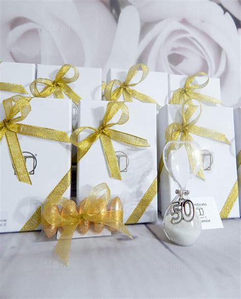 Tutti ne parlano, ma ben pochi li hanno visti. Bomboniera clessidra 50 anni di matrimonio Tabor - Mobilia ...