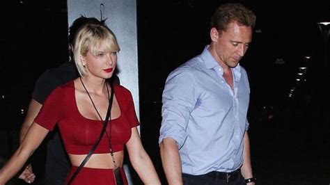 Did Taylor Swift Get Massive Breast Implants You Make The Call Photos