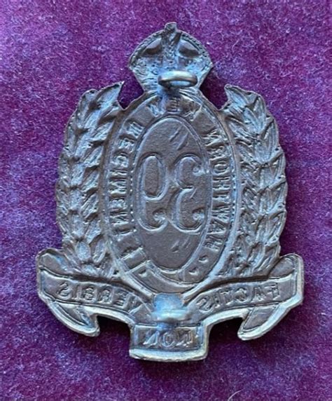 39th Battalion The Hawthorn Kew Regiment Brass And Enamel Hat Badge
