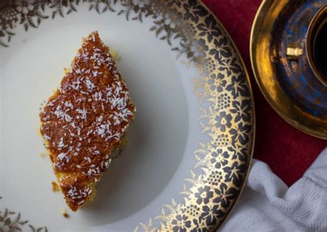 Über 23 bewertungen und für sehr lecker befunden. Revani - griechischer Grießkuchen mit Orange - Dailyvegan