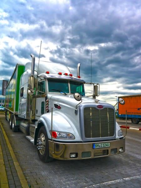 15 Biggest Trucking Companies In The World