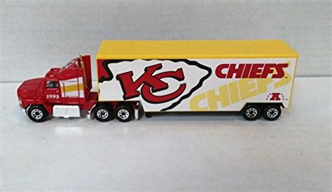 Kansas City Chiefs 1993 Limited Edition Diecast Tractor Trailer Swit