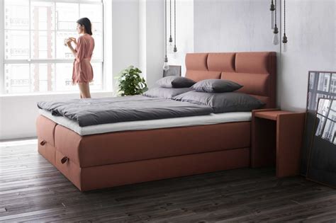 Supporte tout type de sommier. Ensemble literie FASHION complet tête de lit