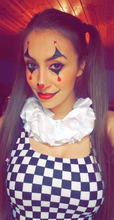 Womens Clown Makeup Girl Clown Makeup Easy Clown Makeup Clown Halloween Costumes Amazing