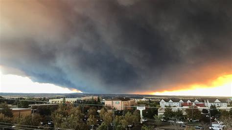 Paradise Evacuated As 5000 Acre Camp Fire Rages With No Containment