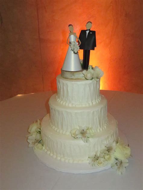 Bridget and Christopher's wedding cake, created by Giant Eagle in Erie