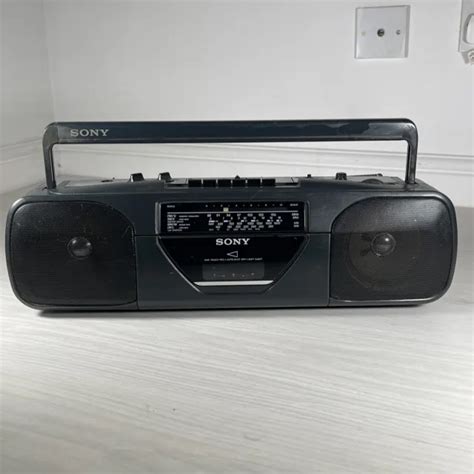 Sony Cfs L Stereo Am Fm Sw Radio Cassette Retro Boombox Needs New