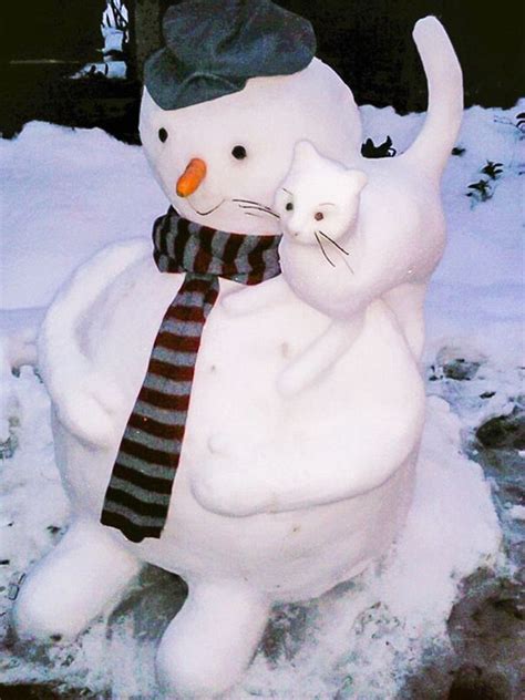 What are the ideal conditions to making a snowman? Are these the most creative snowmen EVER? | Daily Mail Online