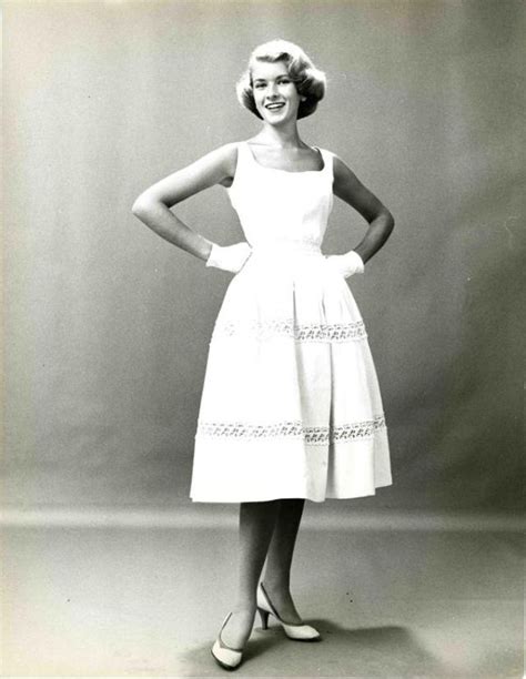 Rare And Gorgeous Vintage Photos Of Martha Stewart As A Young Model