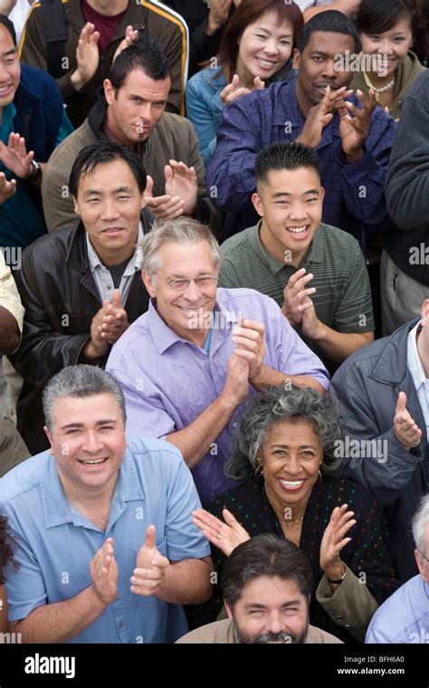Applauding Crowd Hi Res Stock Photography And Images Alamy