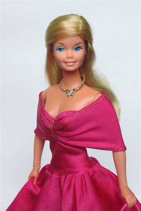 Western Barbie 1980 European Edition With Busy Hands Barbie Ball