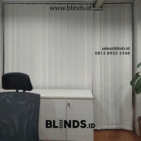 Harga hordeng jendela kecil untuk kantor tergantung dari ukuran yang dipesan, semakin kecil dan semakin sederhana model yang diminta maka harga akan semakin murah. Gorden Jendela Kantor | Blinds Jakarta