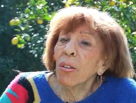 Violeta rosa ester vidaurre heiremans (traiguén, 1 de junio de 1928) es una actriz chilena, de teatro, cine y televisión.conocida por su fuerte independencia y personalidad enérgica, es una primera actriz en chile con más de cincuenta años de trayectoria. Hijo de Violeta Vidaurre defendió el haberla internado en ...