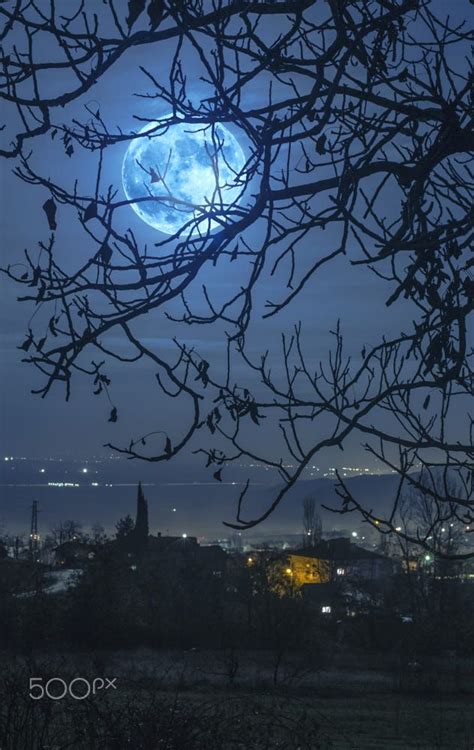 Cloudy Sky And Moon In The Night Night City Photography Sky