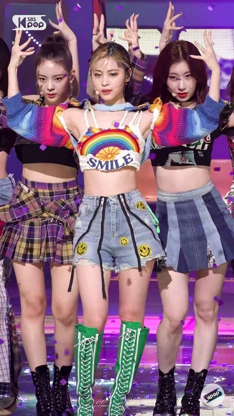 Stage Outfits K Idols Itzy Videos Cosplay Kpop Concert Beauty Ch 5