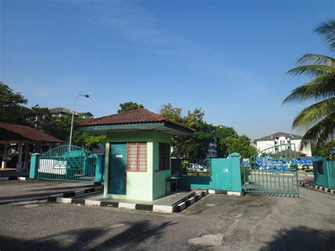 It is divided into 12 sections ranging from bu1 to bu12. SK Bandar Baru Sri Damansara 2: GAMBAR SEKOLAH